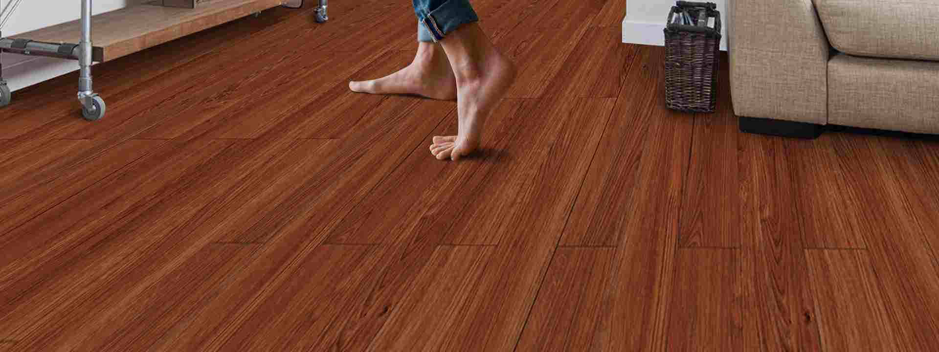 Detailed flooring edge and finish